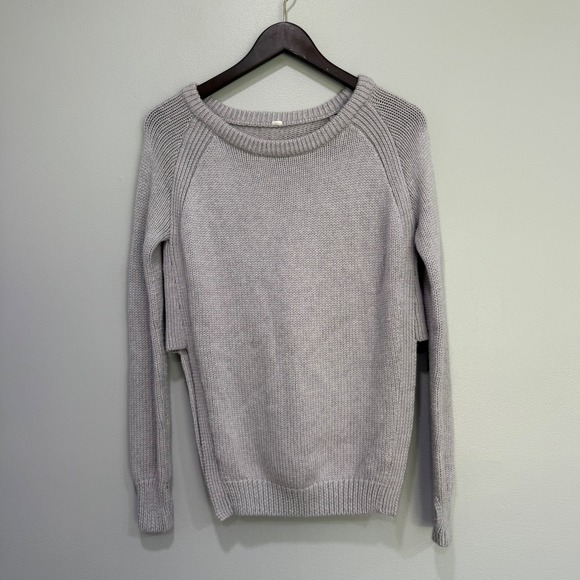lululemon athletica Sweaters - EUC Lululemon 'Yin to You' merino Gray Wool Pullover Long Sleeve Sweater 4?